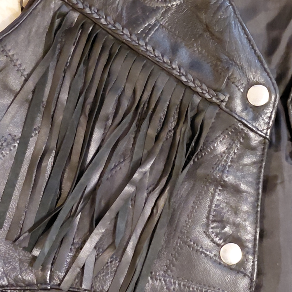 Vintage Never Worn Genuine Leather Black Fringe Vest. XL But runs Small NWOT - Picture 2 of 11